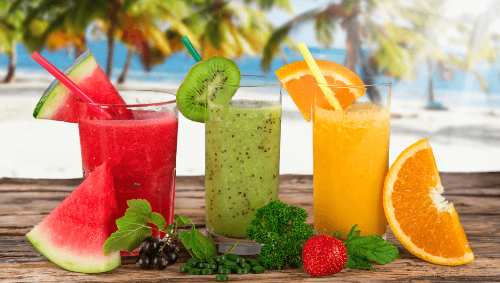 Nước ép trái cây là nguồn cung cấp nước tốt