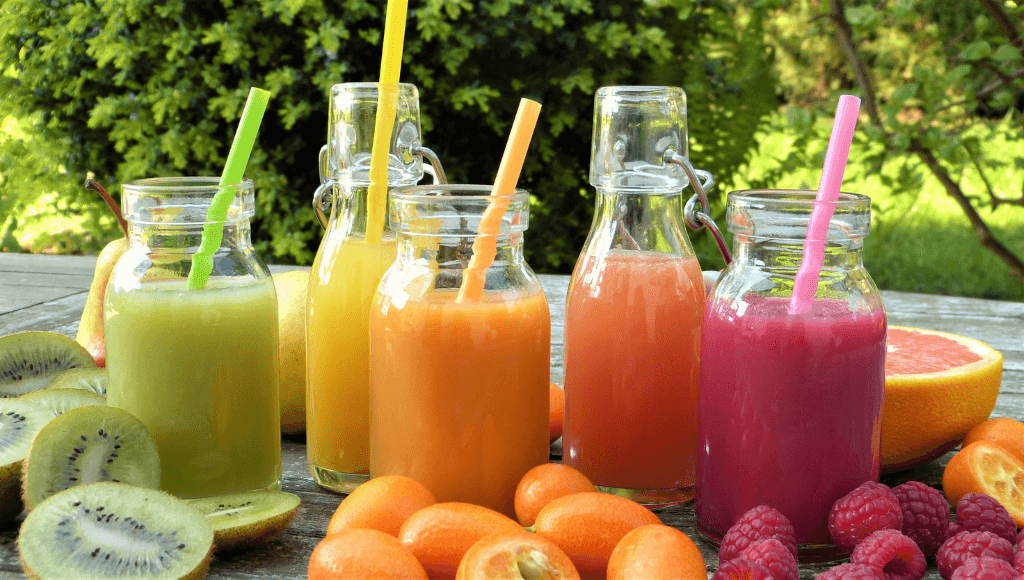 Nước ép trái cây rất giàu vitamin và khoáng chất