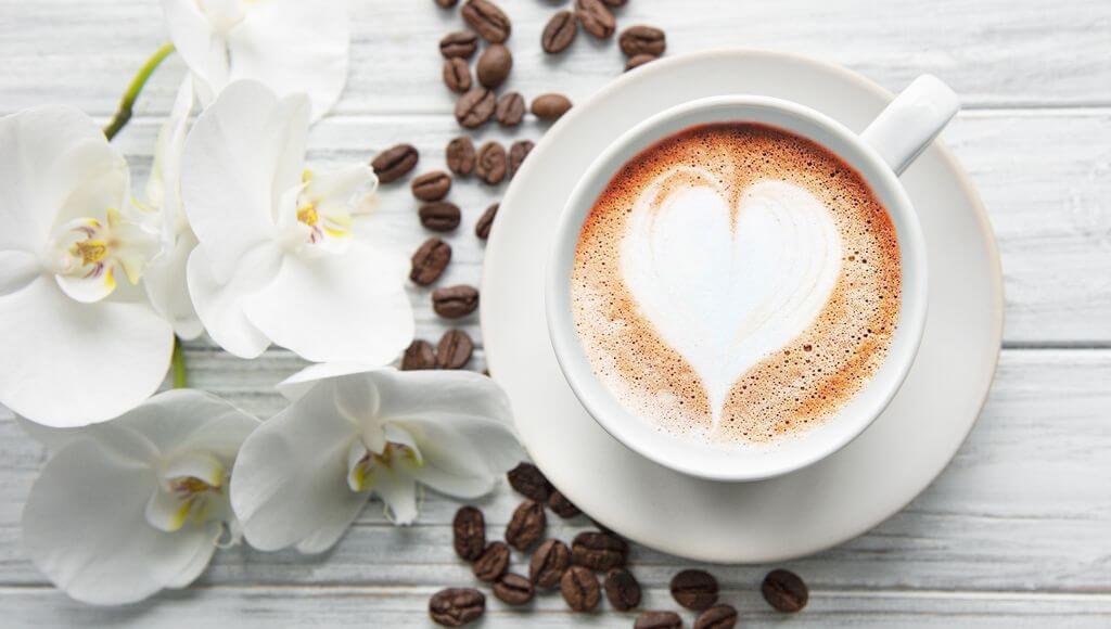 Bên cạnh các món nước chính trong menu, quán sẽ pha chế theo yêu cầu của khách hàng dựa trên các nguyên liệu có sẵn.