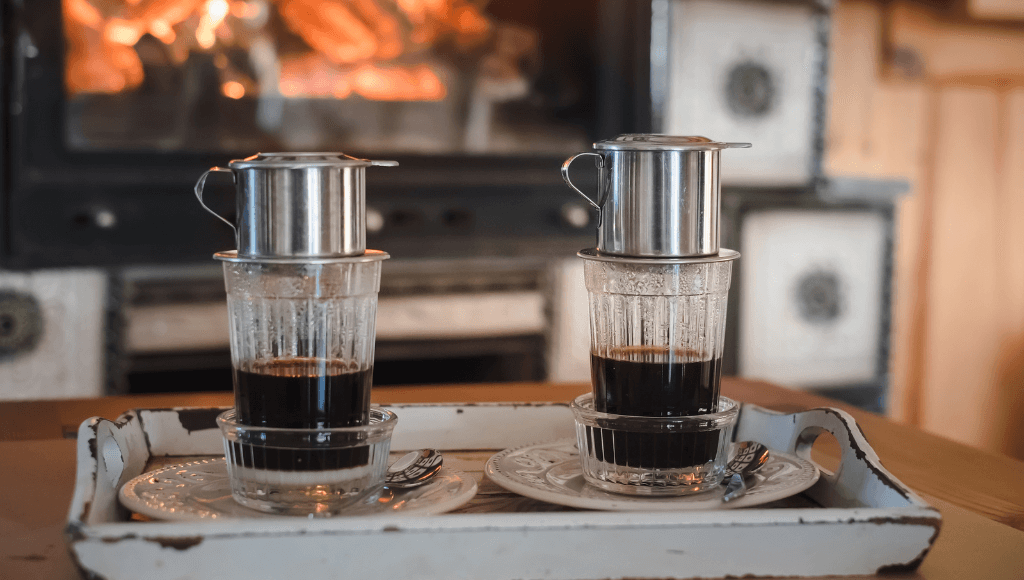 Cà phê pha phin là một loại cà phê được nhiều người yêu thích